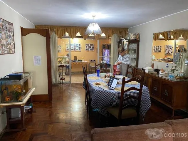 única casa de 3 pisos  cerca peruano japonés — foto 5