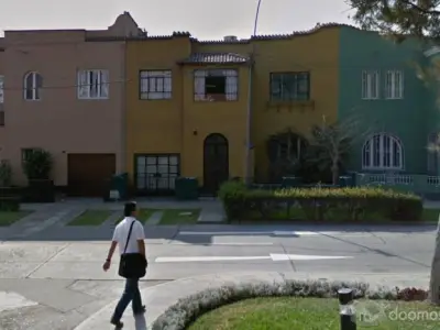 Jesús María - Como vivienda o terreno (oportunidad de proyección)