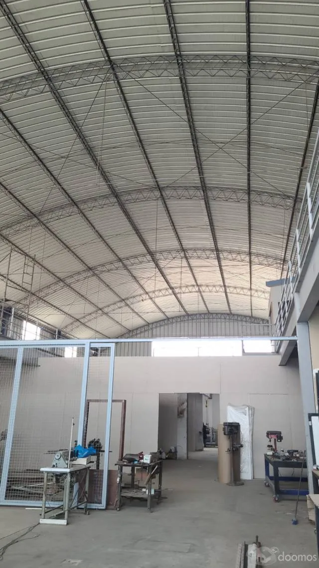 ALQUILO LOCAL INDUSTRIAL PARA ALMACENES O TALLERES - 4