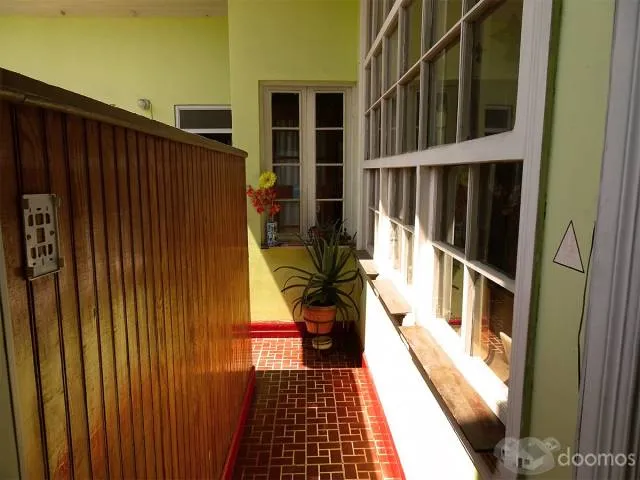 Vendo casa de 200 mts 2do. Piso, amplia muy ventiilada e independiente. Hace esquina esquina Jr. Francisco de Zela con Jr. Coronel Zegarra. Independiente  Frente a INCOR — foto 5