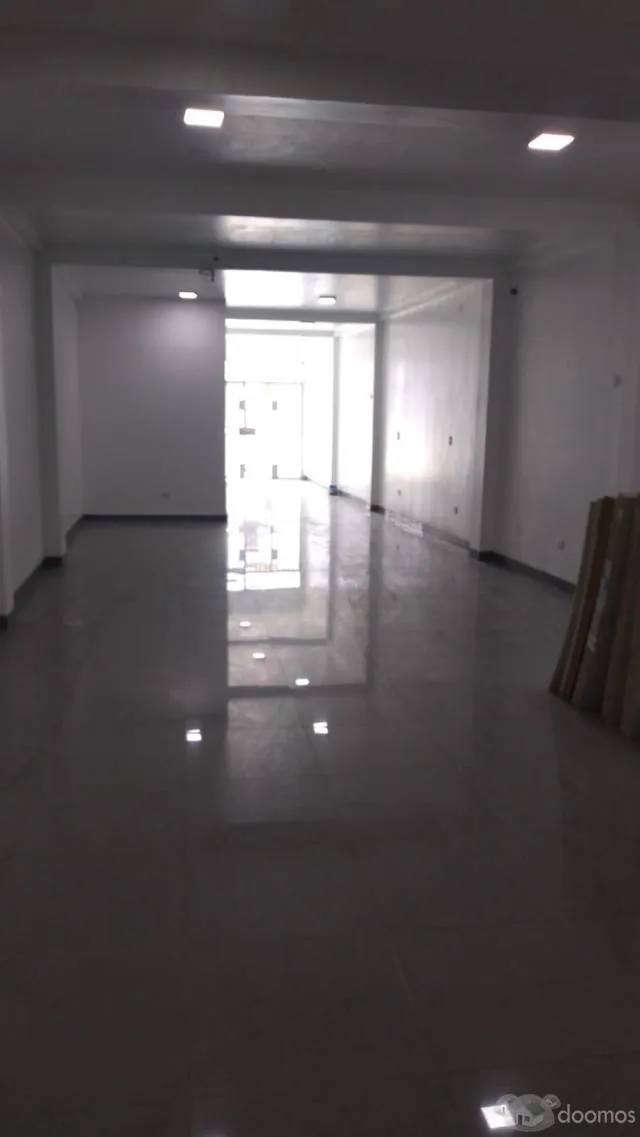 Edificio de 3 pisos en venta - 6
