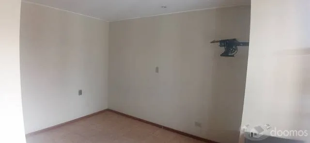 SE ALQUILA DEPARTAMENTO INDEPENDIENTE EN SURCO (02 HABITACIONES, SALA, COMEDOR, COCINA, 01 BAÑO Y LAVANDERIA) — foto 6