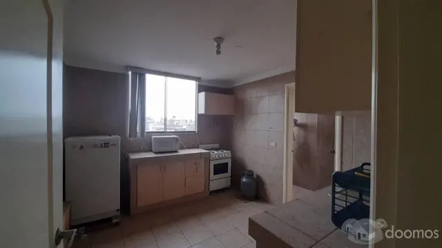 Vendo Amplio Departamento 3 Habitaciones en Zona Comercial de La Molina — foto 3