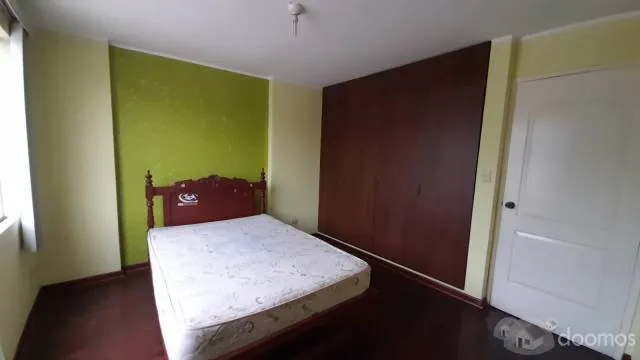 Vendo Amplio Departamento 3 Habitaciones en Zona Comercial de La Molina — foto 6