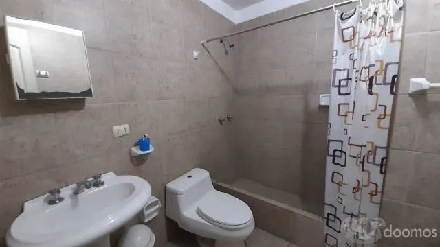 Vendo Amplio Departamento 3 Habitaciones en Zona Comercial de La Molina — foto 8