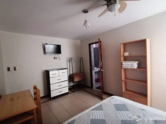 Vendo Hostal con Licencia para uso de hospedaje, Consultorios, Casa de Reposo, Casa de estudiantes, etc — foto 7