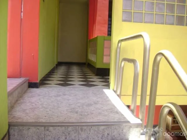 VENDO HOSTAL 1º DE MAYO- NUEVO CHIMBOTE - 3