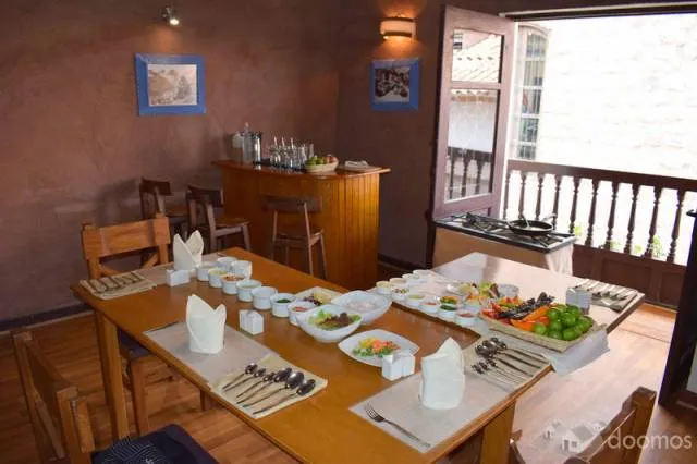 VENDO CENTRICO LOCAL COMERCIAL 2DO. PISO CALLE SAN AGUSTIN - 2