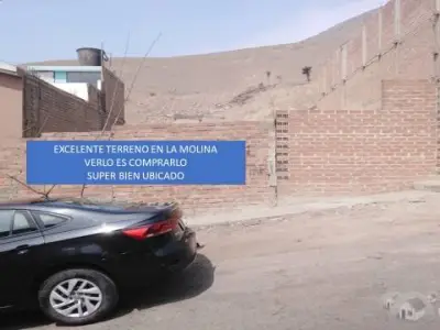 INICIA EL 2022 CON UN EXCELENTE TERRENO EN LA MOLINA VERLO ES COMPRARLO SUPER BIEN UBICADO