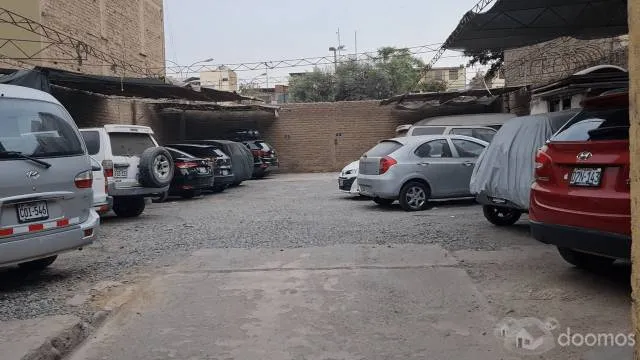 Amplio Terreno Comercial con Dos Frentes — foto 4