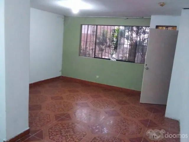 REMATE CASA 3 Pisos A PRECIO DE DEPARTAMENTO, SAN JUAN DE MIRAFLORES- LIMA  VENTA DE CASA 3 PISOS POR VIAJE!! — foto 2