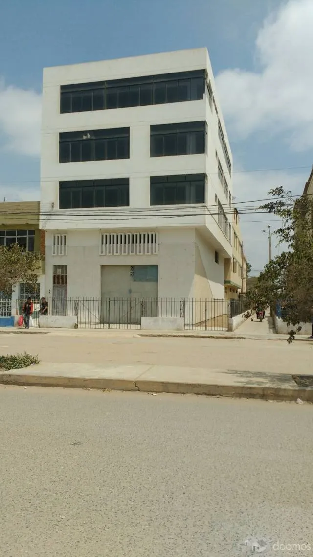 VENDO EDIFICIO EMPRESARIAL - 4