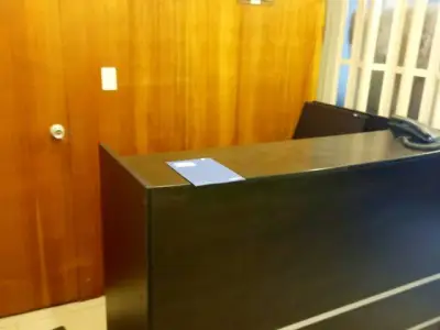 EN VENTA AMPLIA OFICINA EN MIRAFLORES