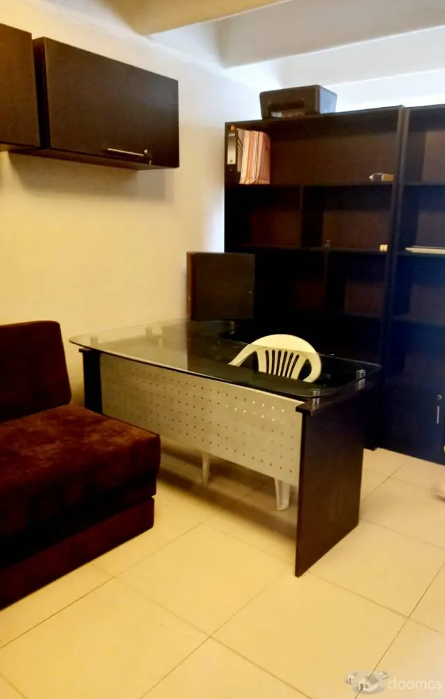 EN VENTA AMPLIA OFICINA EN MIRAFLORES - 2