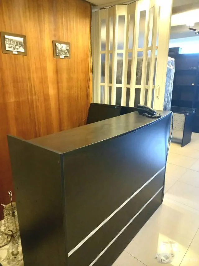 EN VENTA AMPLIA OFICINA EN MIRAFLORES - 5