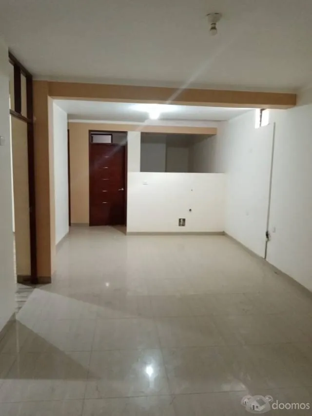 ALQUILER DE LOCAL COMERCIAL - 4