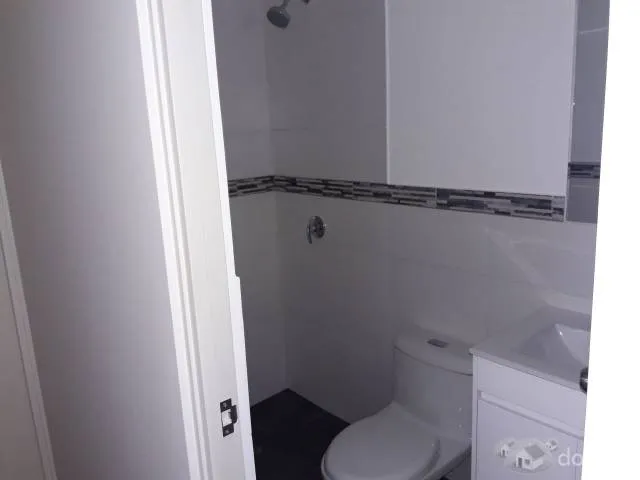 Remato Departamento de 3 Dormitorios Seminuevo en Piso 8 + 2 Cocheras en Magdalena del Mar — foto 5
