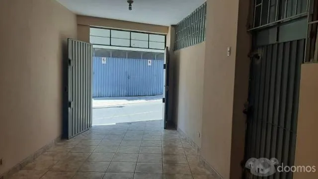 Remato Local comercial cerca a la Avenida Ejercito — foto 2