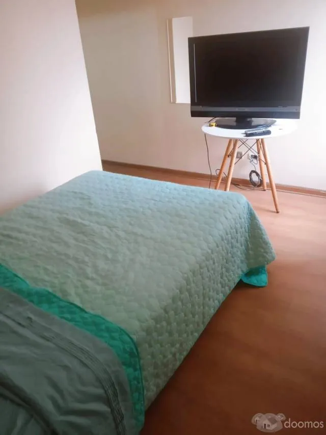 DEPARTAMENTO TOTALMENTE AMOBLADO FRENTE AL PARQUE, ZONA RESIDENCIAL DE SURQUILLO (CERCA A AV. PRINCIPAL) EN ALQUILER -SIN COCHERA- 2250 S/ — foto 7