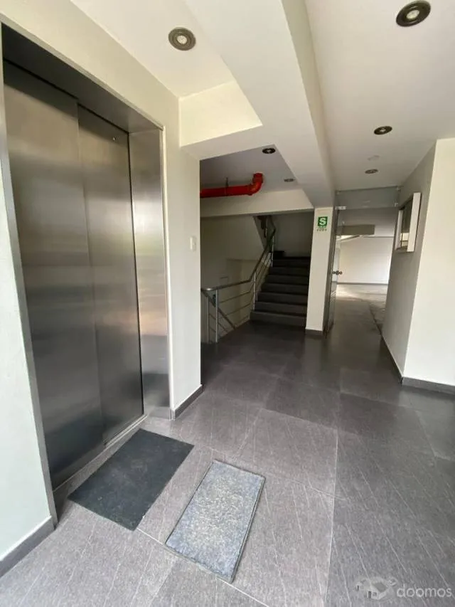 VENDO DEPARTAMENTO EN LAS GARDENIAS – SURCO, A LA ALTURA DE LA CUADRA 16 DE LA AVENIDA CAMINOS DEL INCA. — foto 3