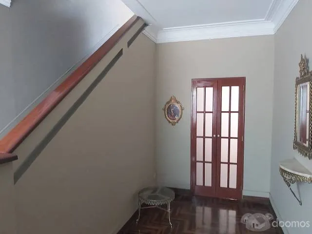 HERMOSA CASA EN LINCE , MUY CENTRICA - 2