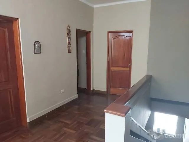 HERMOSA CASA EN LINCE , MUY CENTRICA - 9