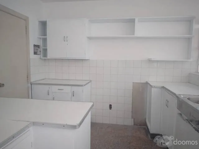 Se alquila amplio y acogedor departamento en barrio residencial de San Isidro — foto 4