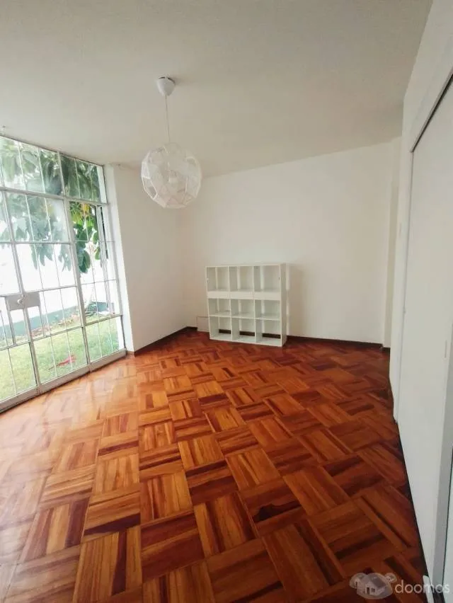 Se alquila amplio y acogedor departamento en barrio residencial de San Isidro — foto 5