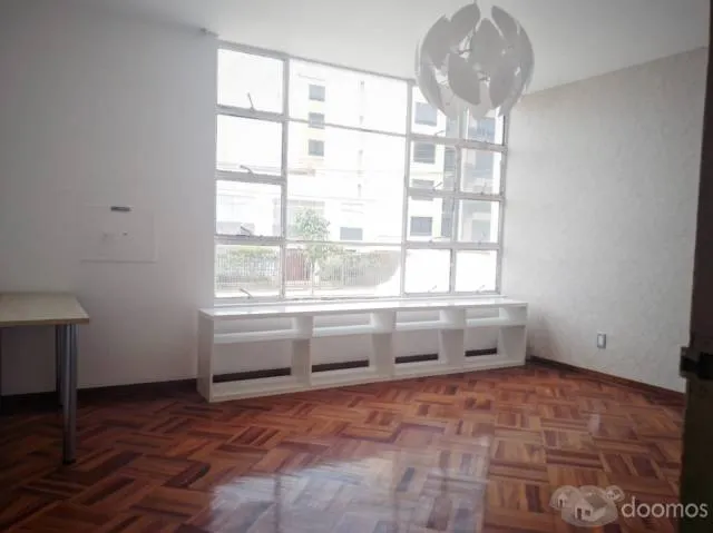 Se alquila amplio y acogedor departamento en barrio residencial de San Isidro — foto 6