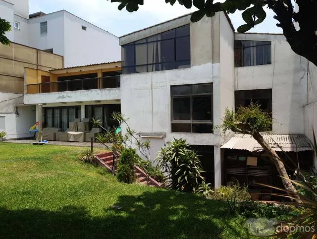 TERRENO CON CASA PARA CONSTRUIR NUEVOS DEPARTEMENTOS  SAN BORJA — foto 2