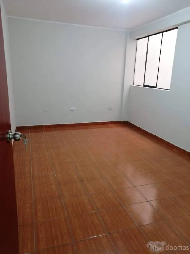 ALQUILER DE DEPARTAMENTO EN SAN MARTÍN DE PORRES - PARALELO A LA AV. PERÚ — foto 2