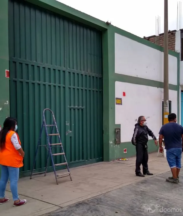 Terreno 200m2 con construcción parcial al fondo REMATE super ubicado zona segura y limpia — foto 4