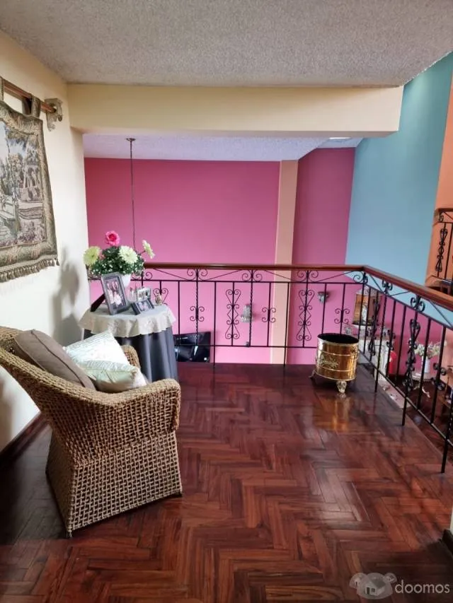 HERMOSA CASA CON DISEÑO ÚNICO EN ZONA EXCLUSIVA DE SAN BORJA — foto 7