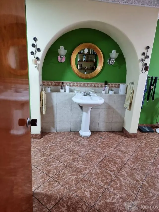 HERMOSA CASA CON DISEÑO ÚNICO EN ZONA EXCLUSIVA DE SAN BORJA — foto 8