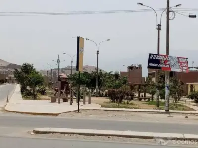 2 Casas Lima Norte y Terreno en Esmeralda con todos los servicios. Título en SUNARP:$27mil c/u. Paredes de ladrillo y prefabricadas. Todo asfaltado. Dejar mensaje: Cel 95-4142-874 Ó educaron@gmail.com