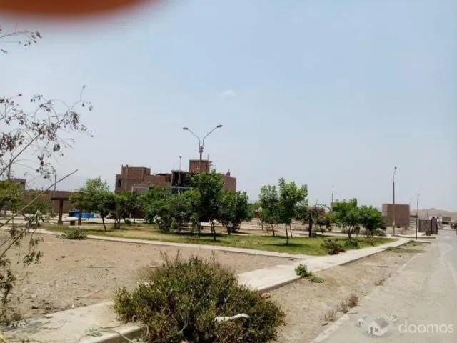 2 Casas Lima Norte y Terreno en Esmeralda con todos los servicios. Título en SUNARP:$27mil c/u. Paredes de ladrillo y prefabricadas. Todo asfaltado. Dejar mensaje: Cel 95-4142-874 Ó educaron@gmail.com — foto 2