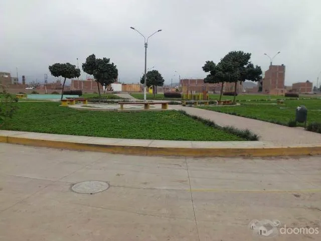 2 Casas Lima Norte y Terreno en Esmeralda con todos los servicios. Título en SUNARP:$27mil c/u. Paredes de ladrillo y prefabricadas. Todo asfaltado. Dejar mensaje: Cel 95-4142-874 Ó educaron@gmail.com — foto 3