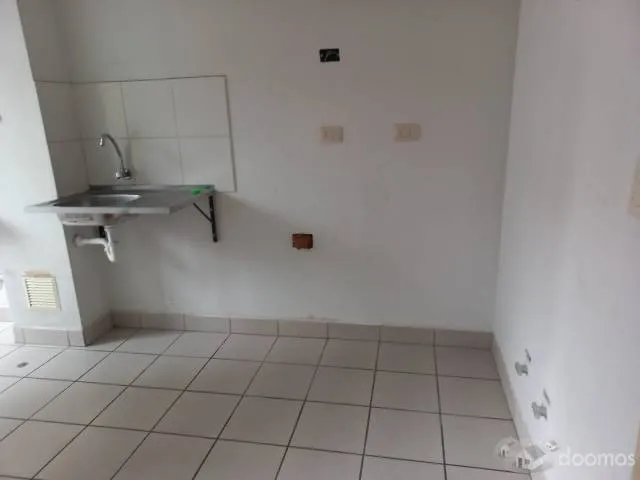 ALQUILO DEPARTAMENTO EN CONDOMINIO LOS LAURELES EN COMAS — foto 4
