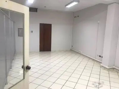 SE ALQUILA LOCAL COMERCIAL