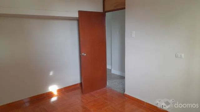 ALQUILER DE DEPARTAMENTO FAMILIAR EN SAN MARTIN DE PORRES 150M2 — foto 2