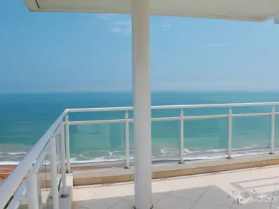 HERMOSO PENTHOUSE CON VISTA AL MAR EN MALECÓN GRAU MAGDALENA