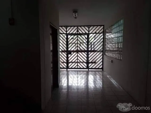 VENDO HABITACIÓN PARA OFICINA EN PRIMER PISO CON ENTRADA INDEPENDIENTE — foto 6