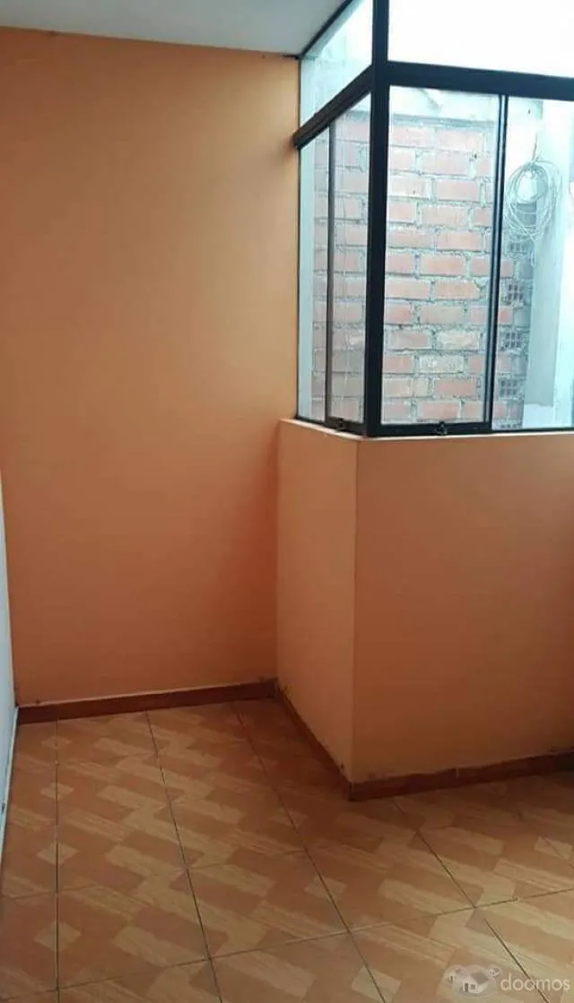 VENTA DE DEPARTAMENTO EN SAN JUAN DE LURIGANCHO CON VISTA A LA CALLE — foto 5