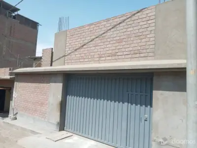 Casa de 2 pisos en Venta