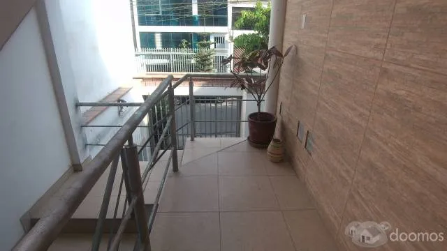 GRAN OPORTUNIDAD!!! SE VENDE LOS AIRES DE UN 2° PISO-ZONA RESIDENCIAL-LA MOLINA — foto 8