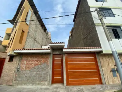 SE VENDE CASA EN CEDROS CHORRILLOS