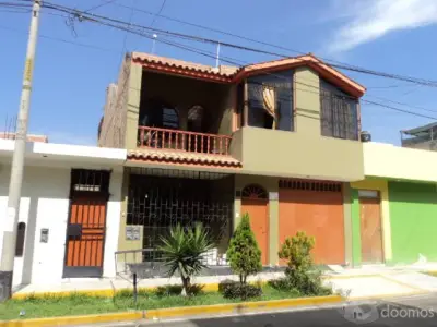 VENDO DPTO. PRIMER PISO, LOS PINOS - CHIMBOTE