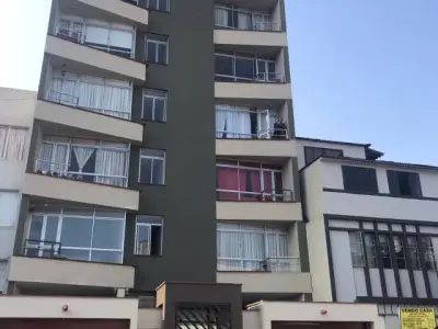Alquilo Departamento Amoblado super ubicado.