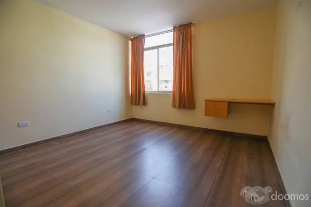 *SE ALQUILAN MODERNAS HABITACIONES URB. CIPRESES* — foto 3