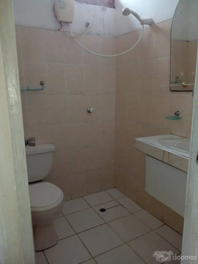 Casa en Ancón con 3 cuartos y 2 baños a la venta, 160 m2 por $ 80 000 — foto 2